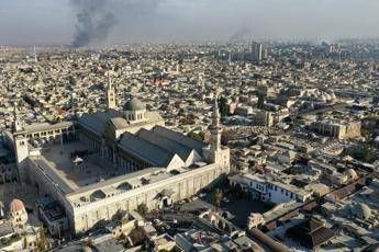 Israele, nuovi attacchi in Siria. Idf: &quot;Intercettato missile lanciato da Yemen&quot;