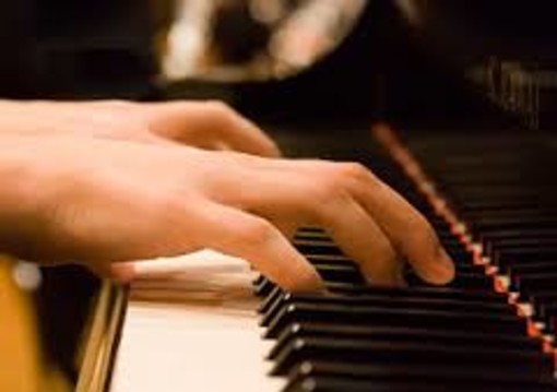 L'Ente Concerti Castello di Belveglio bandisce il concorso &quot;Giovani pianisti 2023&quot;