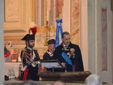 Una serie di immagini relative la cerimonia religiosa