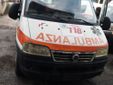 Le immagini dell'arrivo e della partenza dell'ambulanza