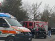 Due immagini relative l'incidente avvenuto in mattinata