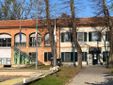 Bandiere a mezz'asta in Croce Rossa
