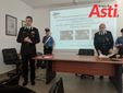 Il ten. col. Pierantonio Breda, comandante provinciale dei Carabinieri (a sinistra) e il cap. Caprio ritratti durante la conferenza stampa
