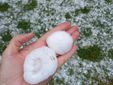 La grandine a Calliano - foto di Rossella da Dati Meteo Asti