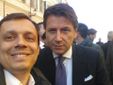 Marco Allegretti, candidato consigliere M5S alla Regione Piemonte, ritratto con il premier Conte
