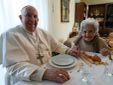 Il Santo Padre a pranzo a Portacomaro, ospite della cugina Carla (Ph. Vatican Media)