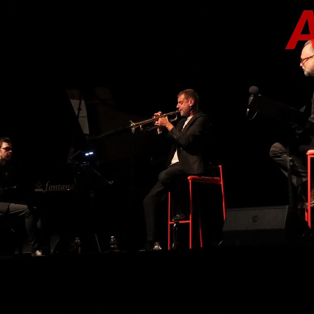 La magica tromba di Fabrizio Bosso e la voce di Massimo Popolizio hanno fatto rivivere Chet Baker [FOTOGALLERY