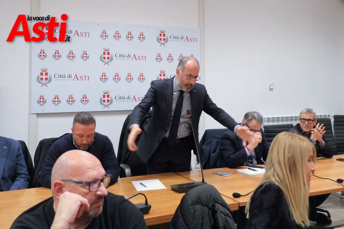 Il consiglio del Palio (Merfephoto) Il consiglio del Palio (Merfephoto)