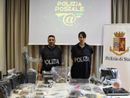 Arrestato dalla Polizia un astigiano: aveva  in casa  una serra per la coltivazione massiva della marijuana [VIDEO]