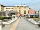 Il percorso pedonale di accesso all'ospedale di Asti