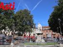L'allestimento delle tribune per il Palio in piazza Alfieri (Merphefoto) L'allestimento delle tribune per il Palio in piazza Alfieri (Merphefoto)