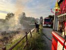 Vasto incendio di sterpaglie in un prato a Montechiaro d’Asti