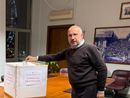 Il presidente Rasero ieri al voto Il presidente Rasero ieri al voto