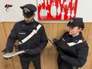 Imperia, due fratelli astigiani "in trasferta" tentano furto in appartamento: caccia all'uomo e arresti a Oneglia