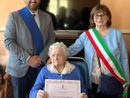 La signora Pastorino con il vicepresidente Simone Nosenzo e la sindaca di Mombaruzzo Carla Scarrone