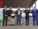 Foto di gruppo per i vincitori e gli amministratori intervenuti Foto di gruppo per i vincitori e gli amministratori intervenuti