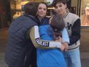 Giulia Tomarelli con i tre figli Giulia Tomarelli con i tre figli