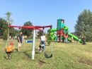 In foto: giochi per i bambini al Parco delle Verne