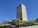 La torre a Montaldo Scarampi La torre a Montaldo Scarampi