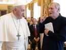 Don Ciotti ritratto con Papa Francesco (ph. Vatican News) Don Ciotti ritratto con Papa Francesco (ph. Vatican News)