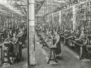 Lavoratrici della Way Assauto, riprese da Umberto Ecclesia nel 1936