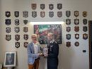 Il Maestro Filippo Pinsoglio dona ai Carabinieri di Asti un’opera dedicata alla battaglia di Gunu Gadu Il Maestro Filippo Pinsoglio dona ai Carabinieri di Asti un’opera dedicata alla battaglia di Gunu Gadu