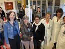 In foto, la Centrale Operativa Territoriale dell’Asl AT al Cardinal Massaia. A destra: Rosa Abbruzzese (Responsabile Servizio di Geriatria Territoriale Integrato e Coordinamento Centro per I Disturbi Cognitivi e Demenze), Katia Moffa (Direttore Professioni Sanitarie Asl AT), Laura Norelli (Direttore Struttura complessa Geriatria), Marinella Garbuglia (Coordinatrice equipe COT - Centrale Ospedaliera Territoriale), Chiara Boero (Responsabile Infermieri di Famiglia di Comunità), l’equipe della COT di Asti.