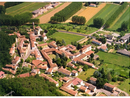 Una panoramica aerea di Belveglio