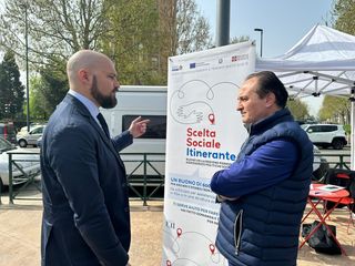 Un'altra immagine dei due amministratori regionali
