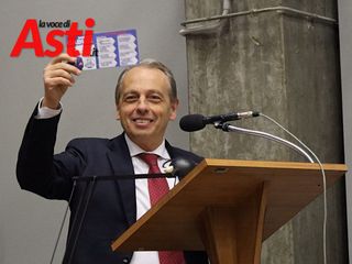 La presentazione, ieri sera, dei candidati di Forza Italia (MerfePhoto)