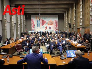 La presentazione, ieri sera, dei candidati di Forza Italia (MerfePhoto)