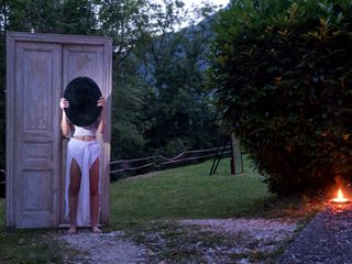 Un'immagine di scena da &quot;Narciso&quot;