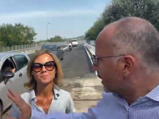 Il sindaco Rasero e la vice Morra in un fermo immagine tratto dal video postato sui social