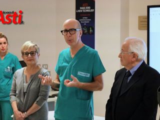 Le immagini della cerimonia di donazione (Merphefoto)