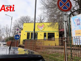 Il degrado dell'ex chiosco (Merphefoto) Il degrado dell'ex chiosco (Merphefoto)