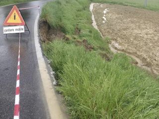 Immagini relative i danni da maltempo sulle strade provinciali