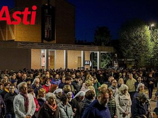Ricca galleria fotografica della Via Crucis a cura di Merfephoto - Efrem Zanchettin Ricca galleria fotografica della Via Crucis a cura di Merfephoto - Efrem Zanchettin