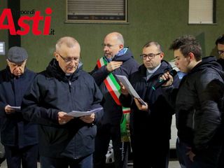 Ricca galleria fotografica della Via Crucis a cura di Merfephoto - Efrem Zanchettin Ricca galleria fotografica della Via Crucis a cura di Merfephoto - Efrem Zanchettin