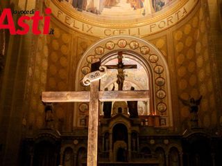 Ricca galleria fotografica della Via Crucis a cura di Merfephoto - Efrem Zanchettin Ricca galleria fotografica della Via Crucis a cura di Merfephoto - Efrem Zanchettin