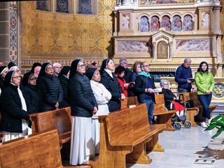 Le immagini della veglia di ieri sera