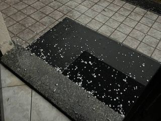Grandine a Moasca (Foto canale Telegram Dati Meteo Asti) Grandine a Moasca (Foto canale Telegram Dati Meteo Asti)