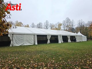 I preparativi per la tensostruttura che ospiterà la festa della vittoria (Ph J.DeM. A. )