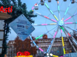 Le immagini del magico Paese di Natale affollato di visitatori (Merfephoto)