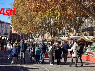Le immagini del magico Paese di Natale affollato di visitatori (Merfephoto)