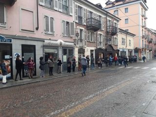 Il flash mob letterario del trasloco ad Alberi d'acqua