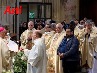 La celebrazione della Messa del Crisma in Cattedrale (Merphefoto) La celebrazione della Messa del Crisma in Cattedrale (Merphefoto)