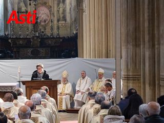 La celebrazione della Messa del Crisma in Cattedrale (Merphefoto) La celebrazione della Messa del Crisma in Cattedrale (Merphefoto)