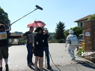 Una scena delle riprese (Roundwood studios - Tutti i diritti riservati) Una scena delle riprese (Roundwood studios - Tutti i diritti riservati)