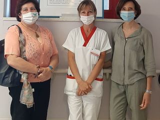 La vicepresidente Ilaria Lombardi e la segretaria Caterina Briatore insieme alla coordinatrice infermieristica, Manuela Cazzulo