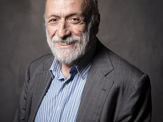 Un'ulteriore immagine del fondatore di Slow Food - © Marcello Marengo - Archivio UNISG Un'ulteriore immagine del fondatore di Slow Food - © Marcello Marengo - Archivio UNISG